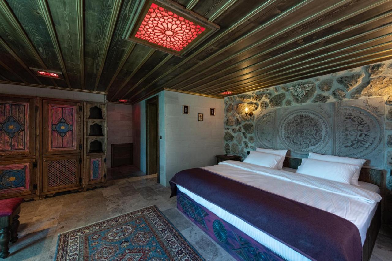 Hotel Foremanson Cave *